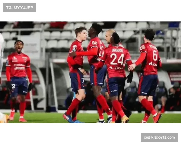 高位防线屡遭反击 热刺攻守失衡酿成保级危机